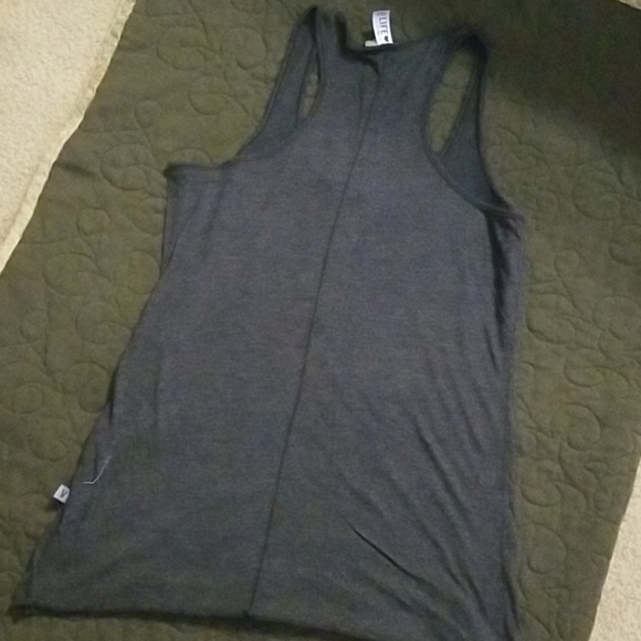 Barre tank top - Picture 2 of 2